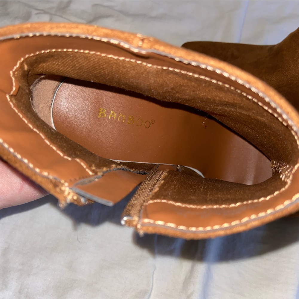 Women’s Boots, Size 10 - Picture 3 of 10